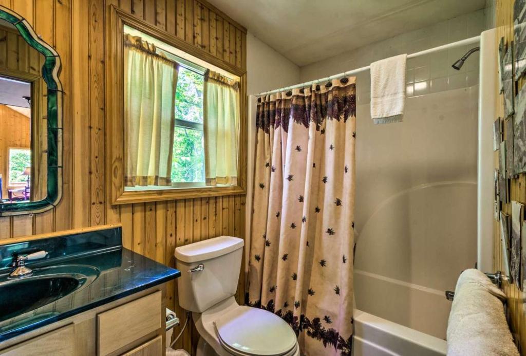 Vannituba majutusasutuses Nantahala Cabins