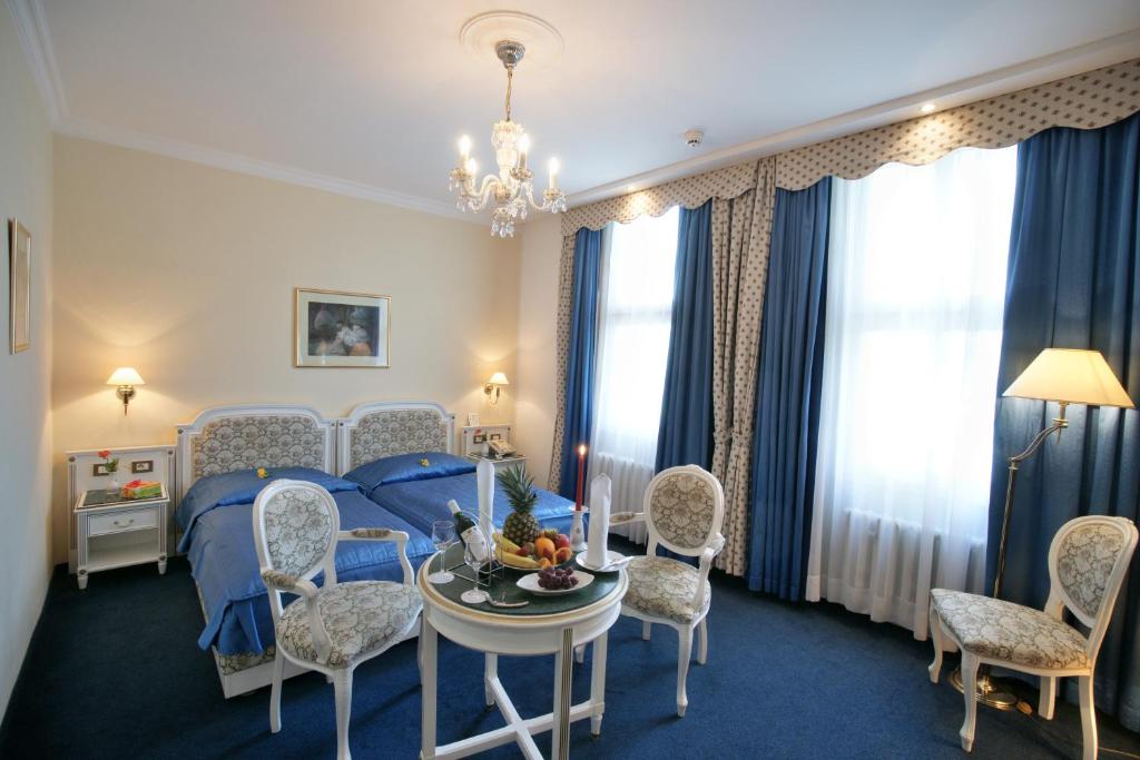 Ambassador Zlata Husa - Resim 30