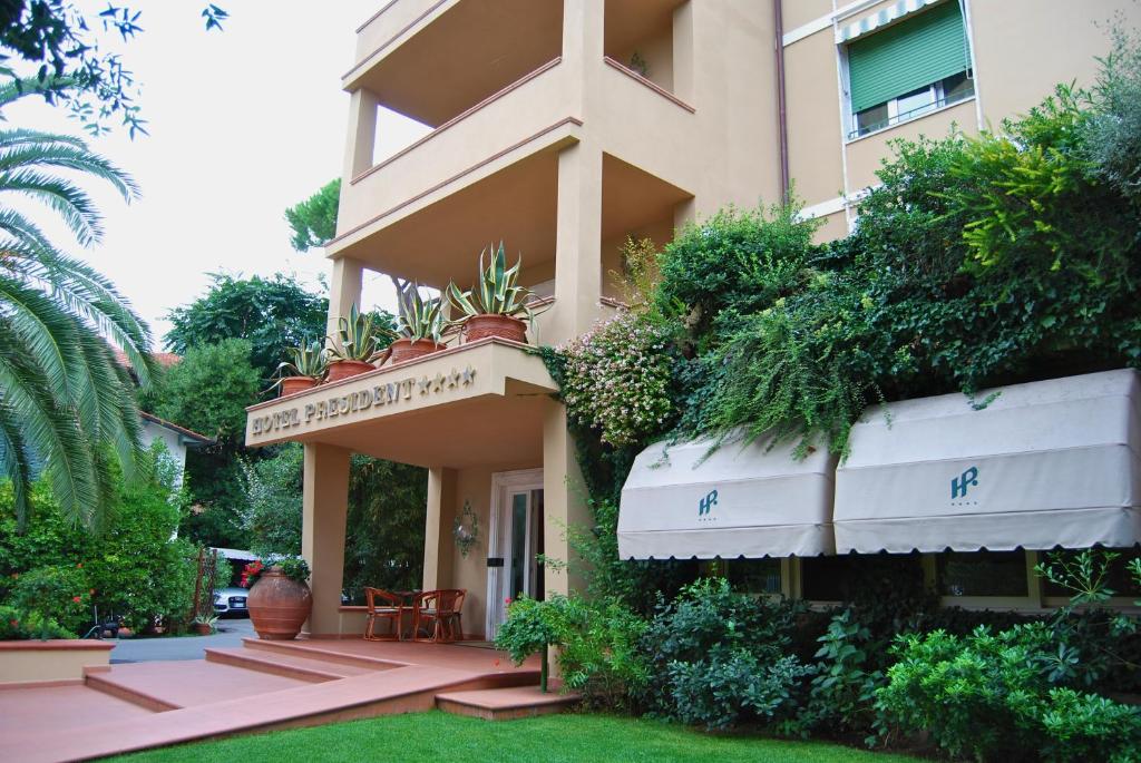 Budova, kde se hotel nachází