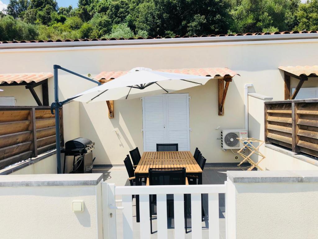 Balkón nebo terasa v ubytování Propriété Malva appartement margherita