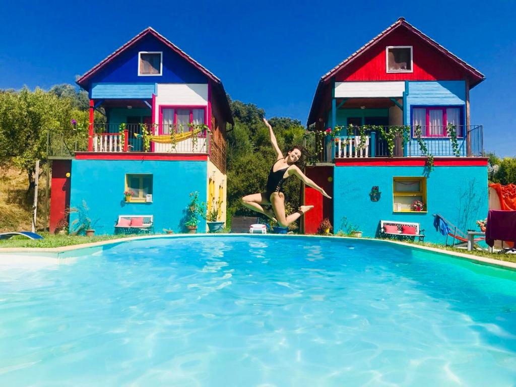 Bazén v ubytování Apartamentos la Jayma del Arte nebo v jeho okolí