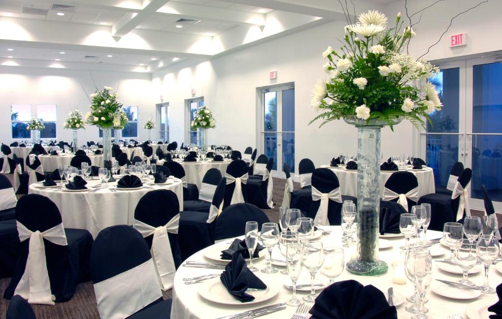 Restaurace v ubytování Provident Doral At The Blue