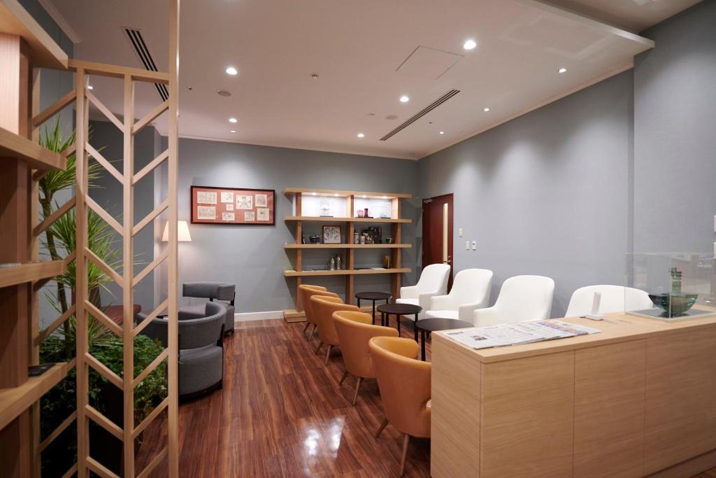 Posezení v ubytování HOTEL VISCHIO AMAGASAKI by GRANVIA