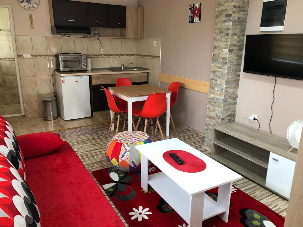 Kuhinja ili čajna kuhinja u objektu Vila Mistik