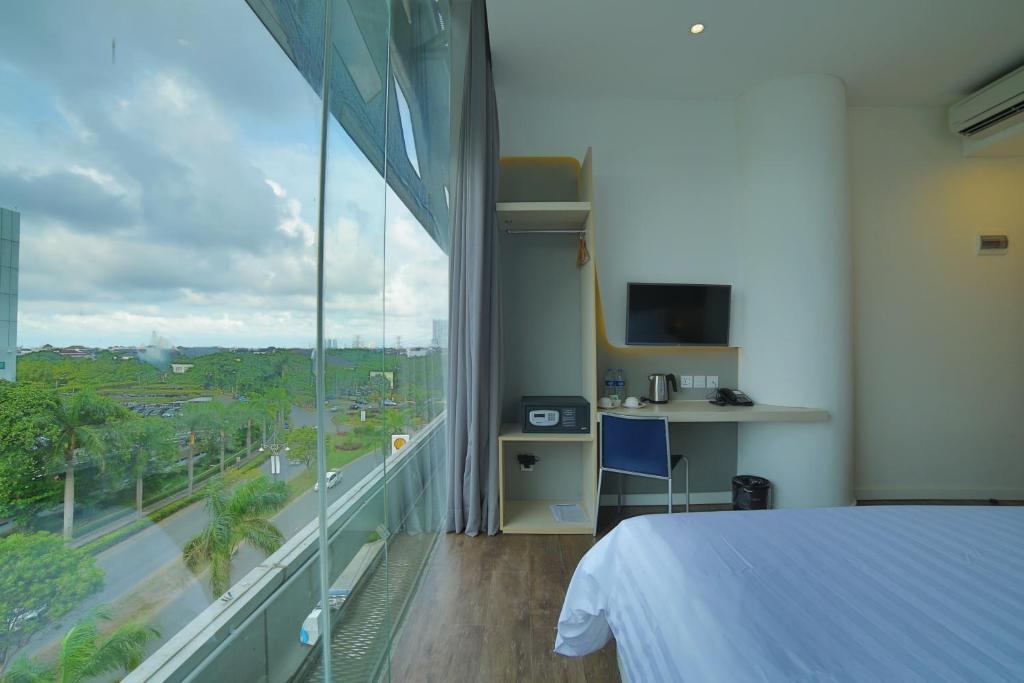 Ozone Hotel Pantai Indah Kapuk