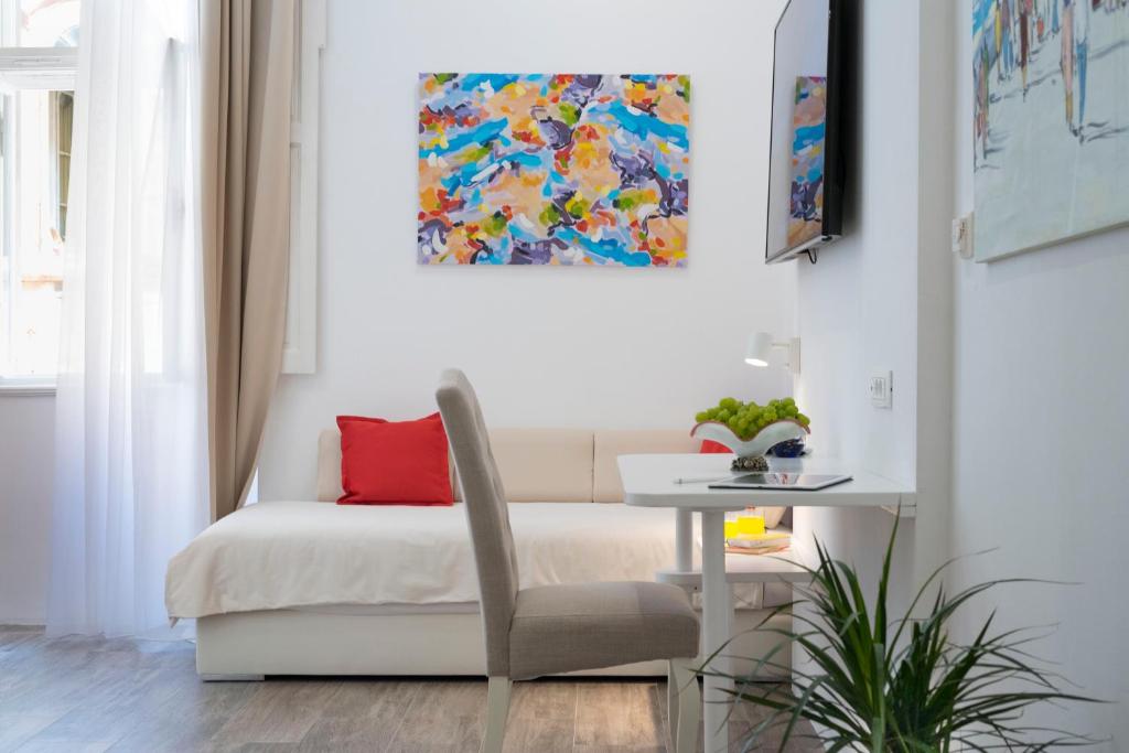 Postel nebo postele na pokoji v ubytování Art Room Split