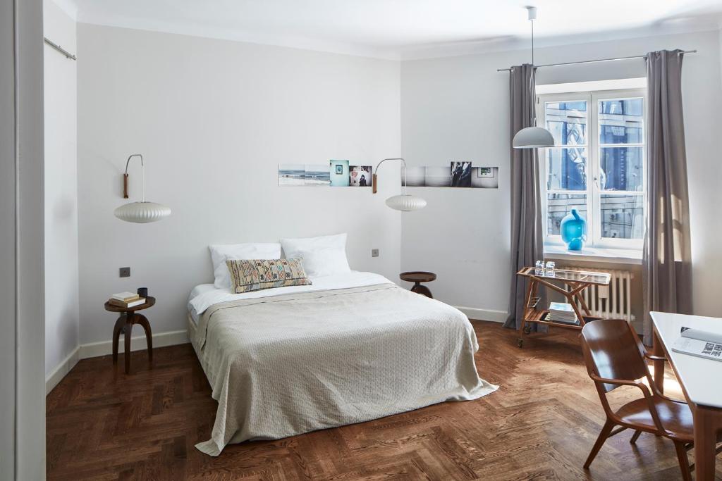 Between Us Bed and Breakfast - 4