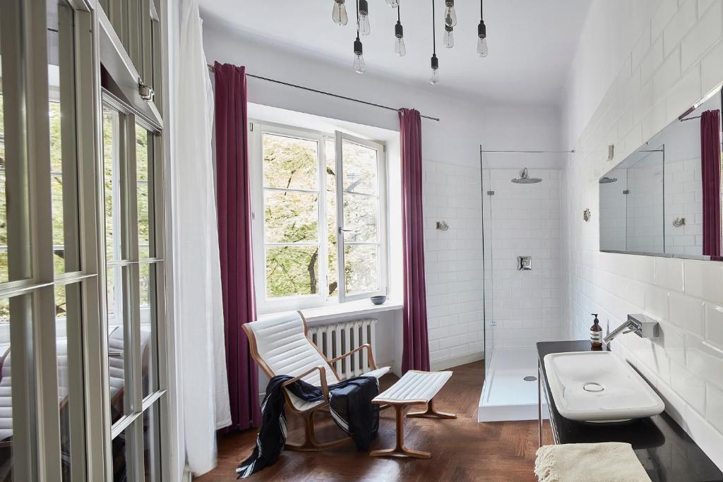 Between Us Bed and Breakfast - 15