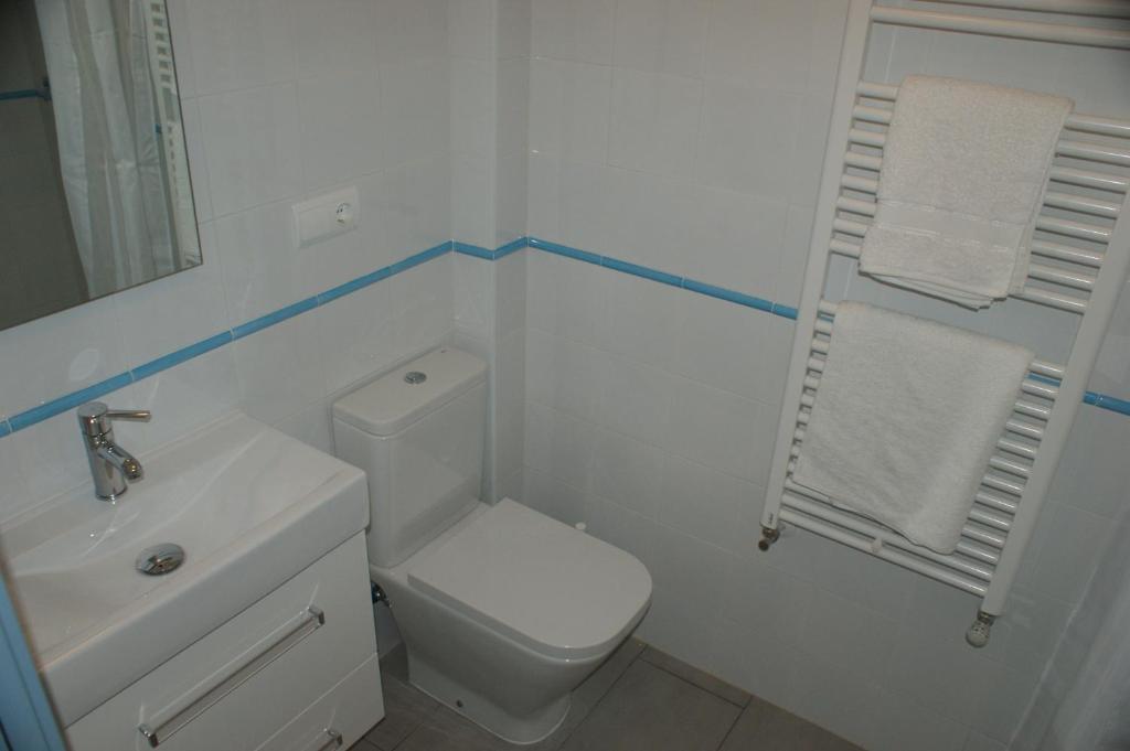 A bathroom at Las Casinas de la Granda