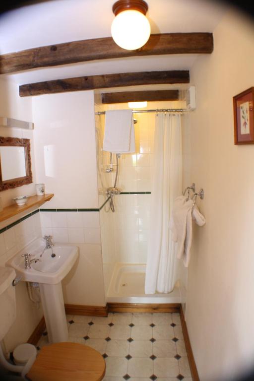 Lower Tresmorn Farmhouse - Habitación Doble Con Vista Al Mar