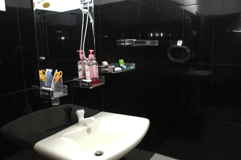 Koupelna v ubytování Asiri HomeStay