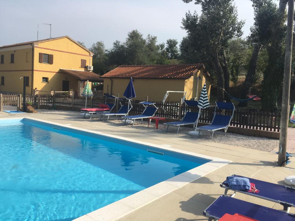 The swimming pool at or close to Agriturismo Fattoria del Colle