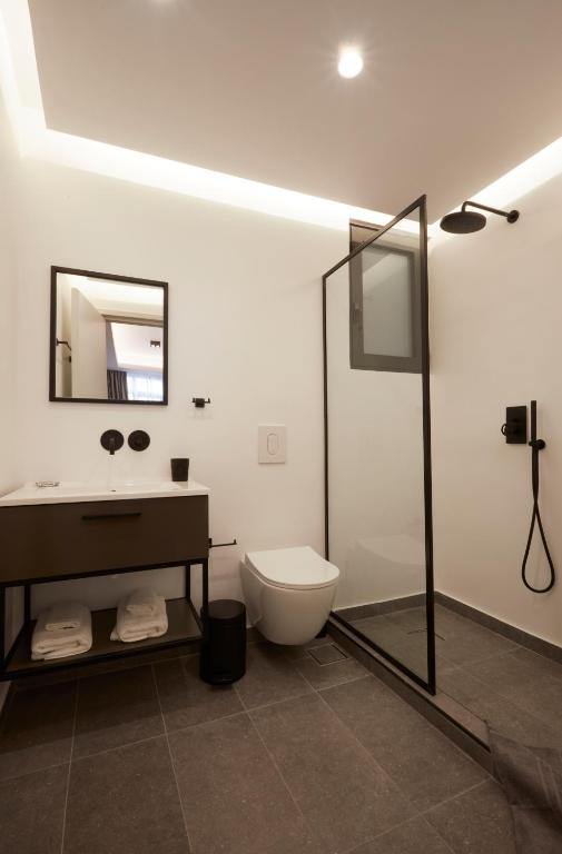 The Artist Athens - Resim 29