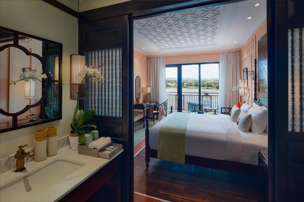 Suite Little Nhìn Ra Sông