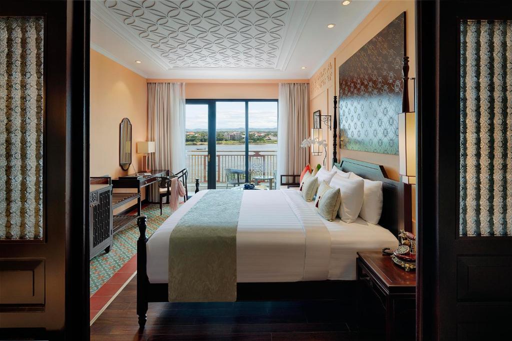 Suite Little Nhìn Ra Sông