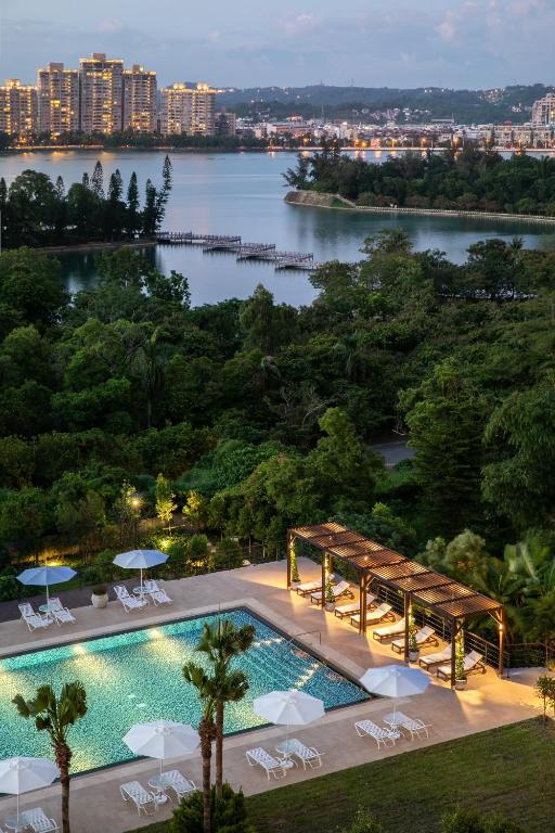Bazén v ubytování The Grand Hotel Kaohsiung nebo v jeho okolí