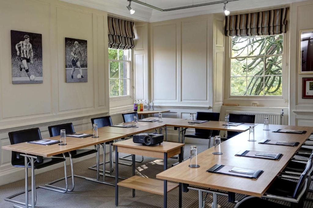 Best Western Plus Sheffield Mosborough Hall Hotel - Resim 27