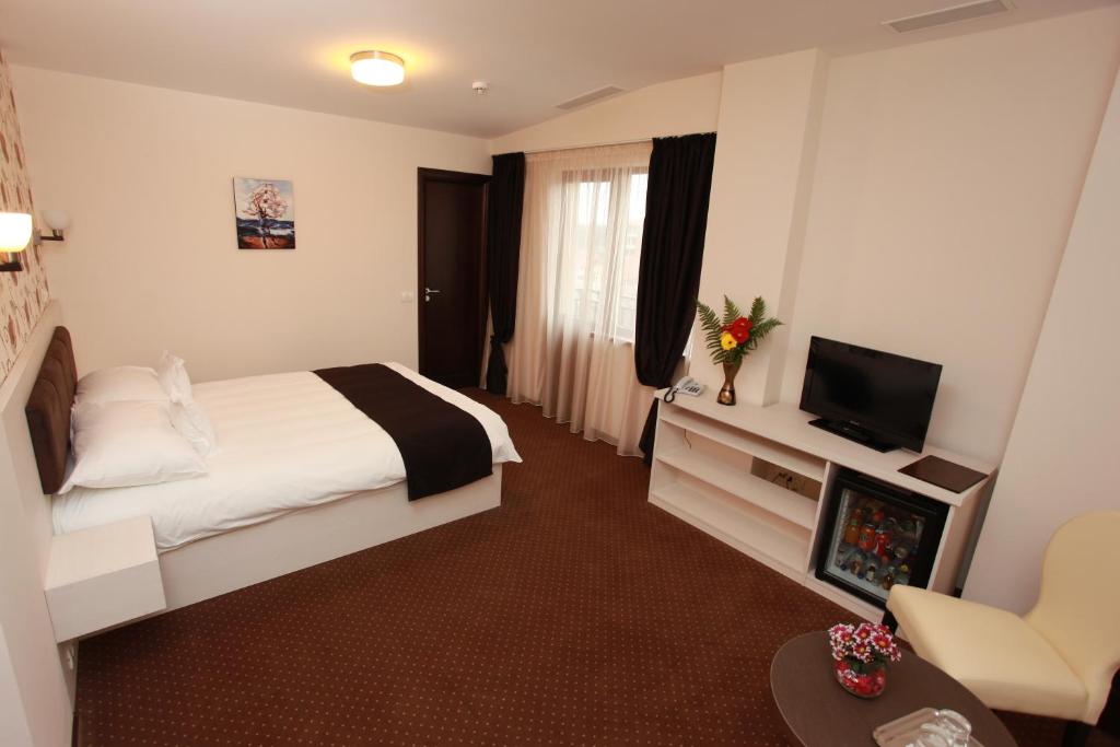 West Plaza Hotel - Resim 14