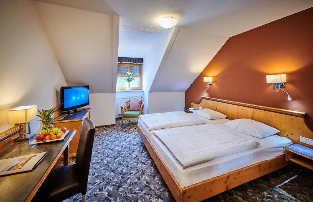 Posthotel Walhalla Regensburg Ost - Classic Double Room