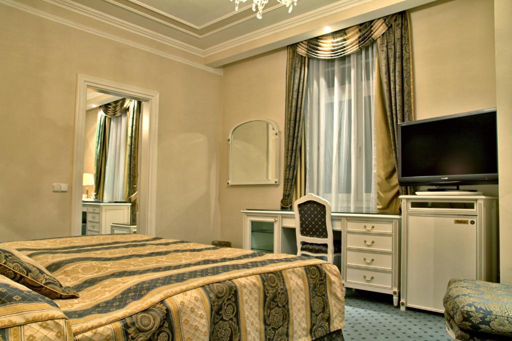 
Two-Bedroom Suite
