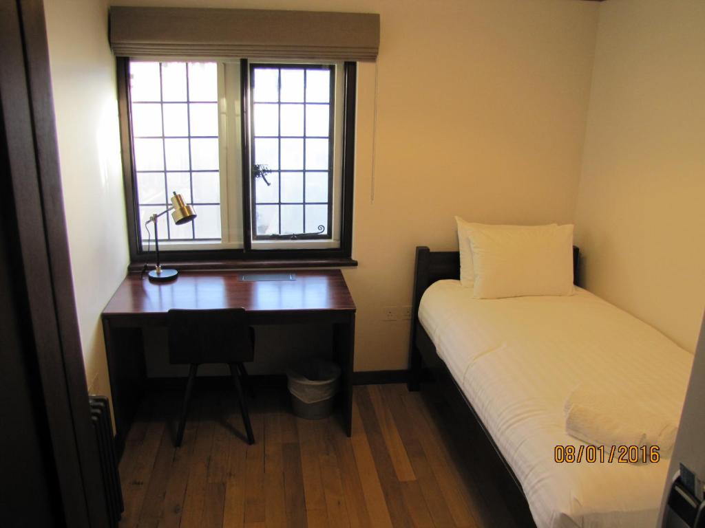 West Court- Jesus College - Resim 41