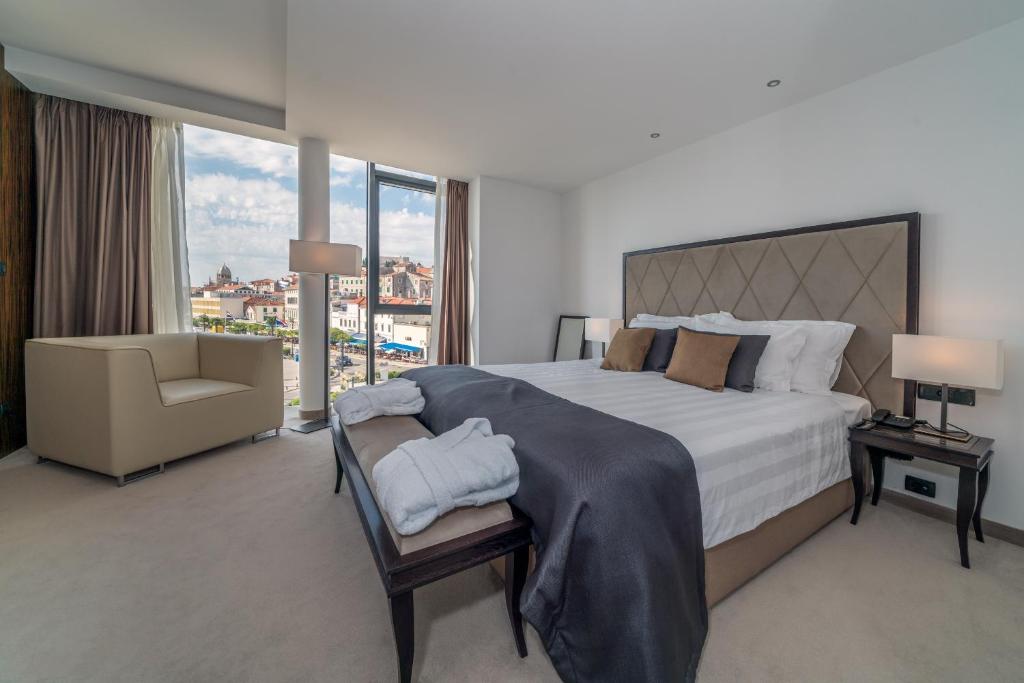 Bellevue Superior City Hotel - 19