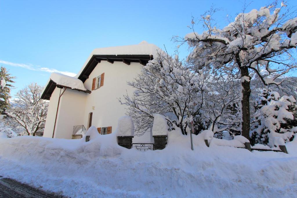 Chalet Cuore delle Alpi v zimě