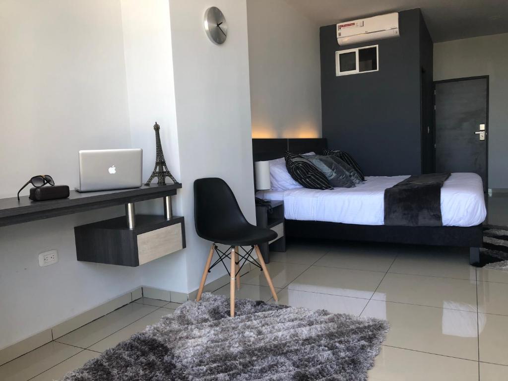 Posezení v ubytování Hotel Doral Inn