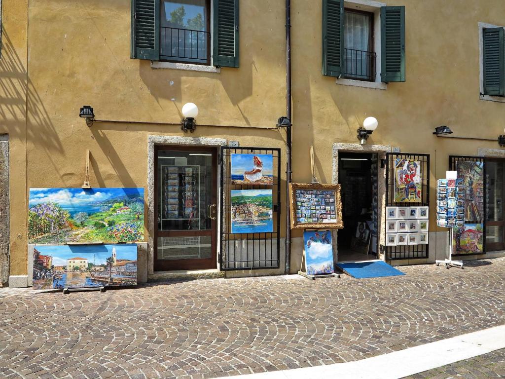 Imagem da galeria de Albergo Fiorita em Bardolino