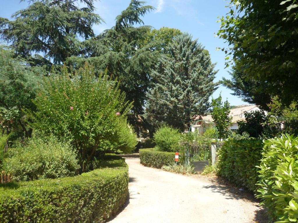 Een tuin van La villa des fleurs
