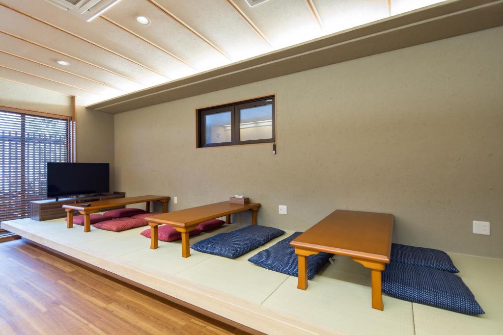 TV a/nebo společenská místnost v ubytování Ryokan Hostel Gion