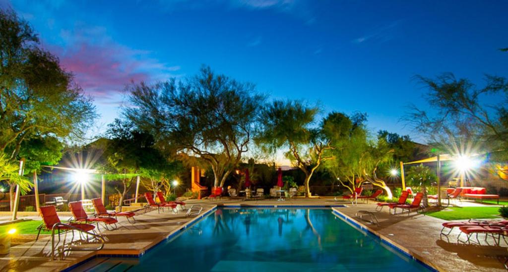 Bazén v ubytování Luxury Condos by Meridian CondoResorts- Scottsdale nebo v jeho okolí