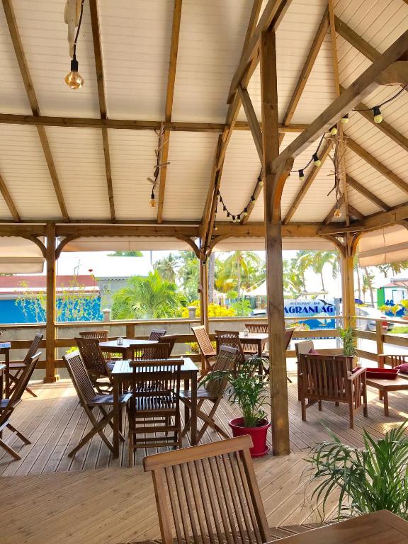 Restaurace v ubytování Hotel Oasis