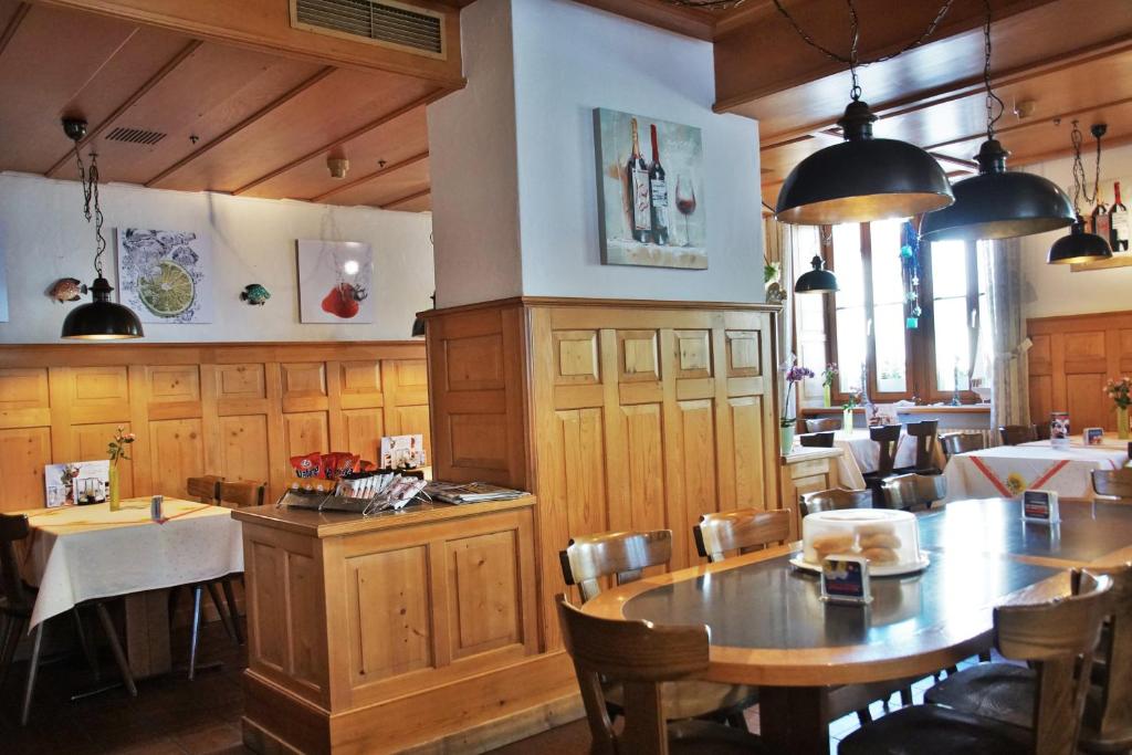 Restaurace v ubytování Hotel Gotthard