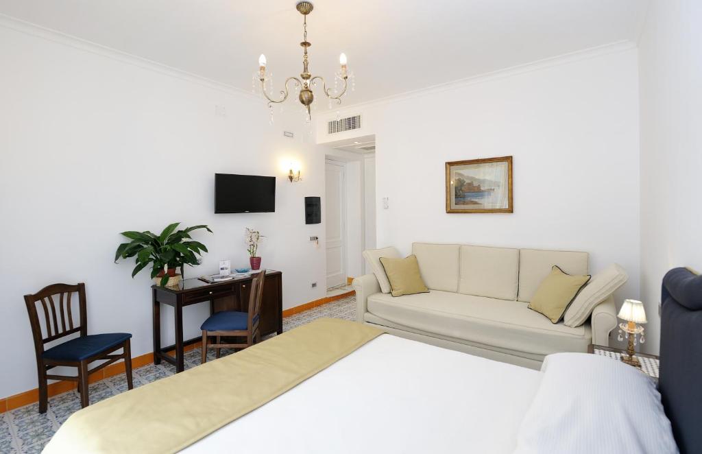 TV a/nebo společenská místnost v ubytování Residenza Luce