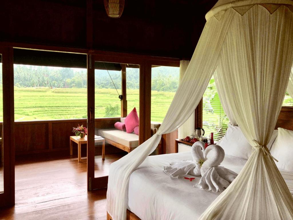 Clove Tree Hill - Villa Durian - Deluxe Bungalow Mit Reisfeldansicht