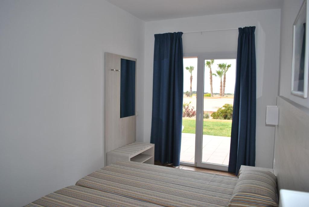 Apartamentos Mar Blau, Son Bou – Updated 2023 Prices