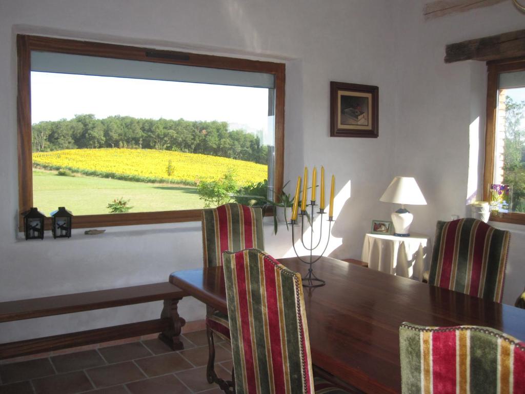 Fotografie z fotogalerie ubytování Bellegarde v destinaci Saint-Gauzens