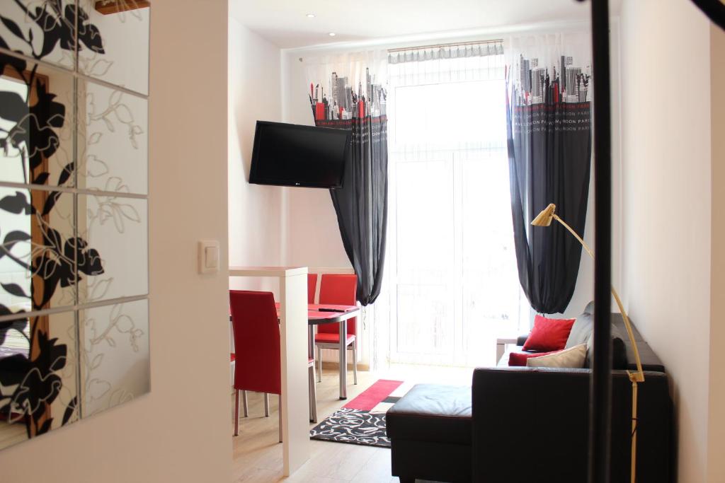 Rent-Apart City Center Lodz - One-Bedroom Apartment