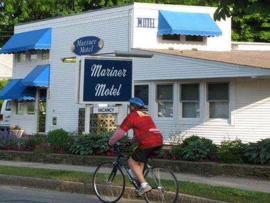 Mariner Motel photo