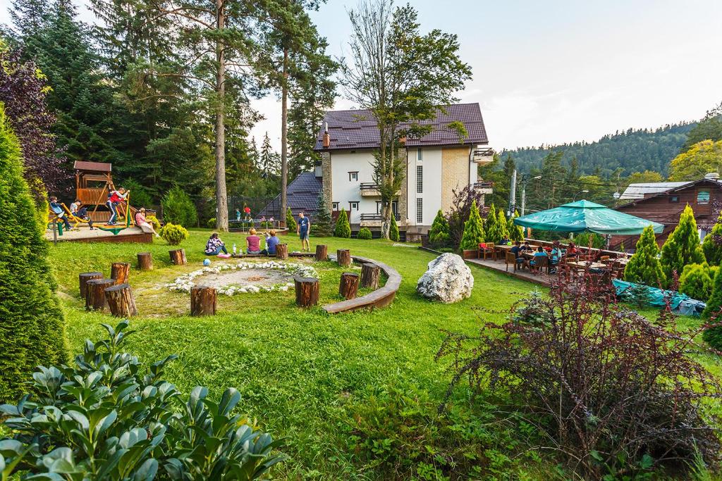 Zahrada ubytování Hotel Piatra Soimului