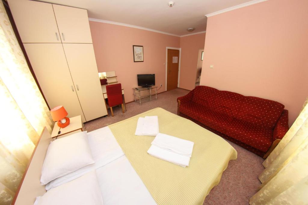 TV a/nebo společenská místnost v ubytování Hotel Ada - Otoka