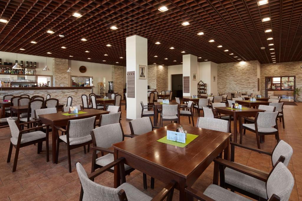 Restaurace v ubytování Hotel Červenohorské sedlo