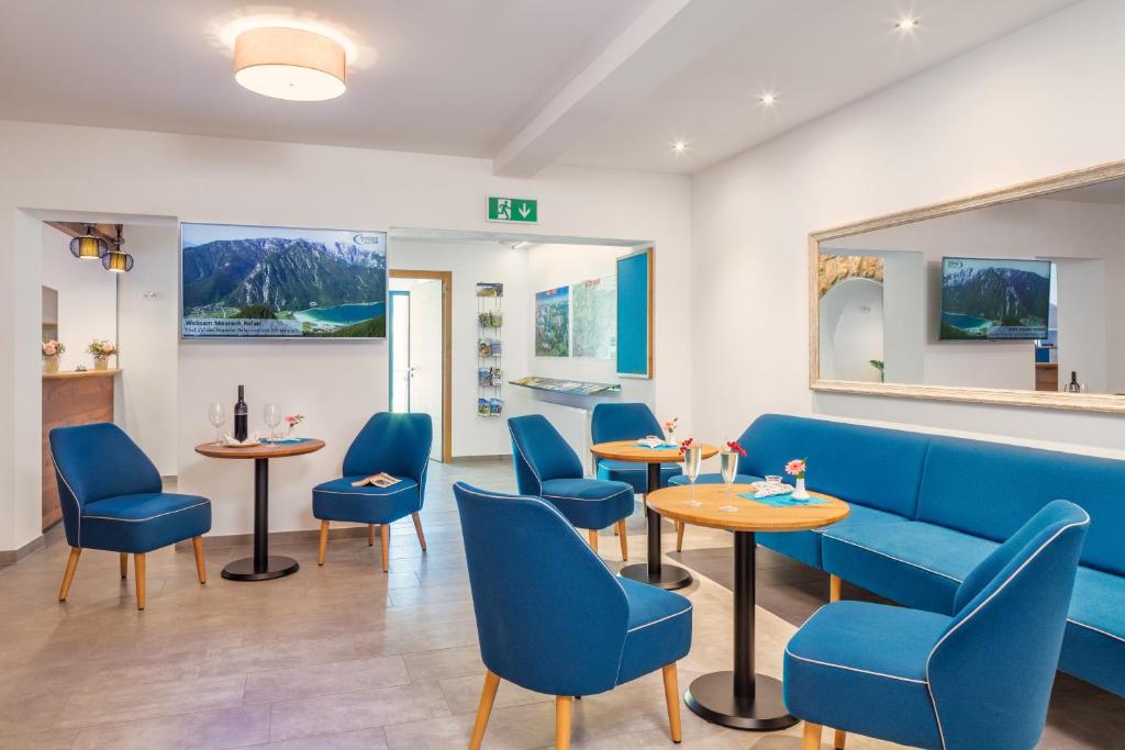 Posezení v ubytování Hotel Enzian