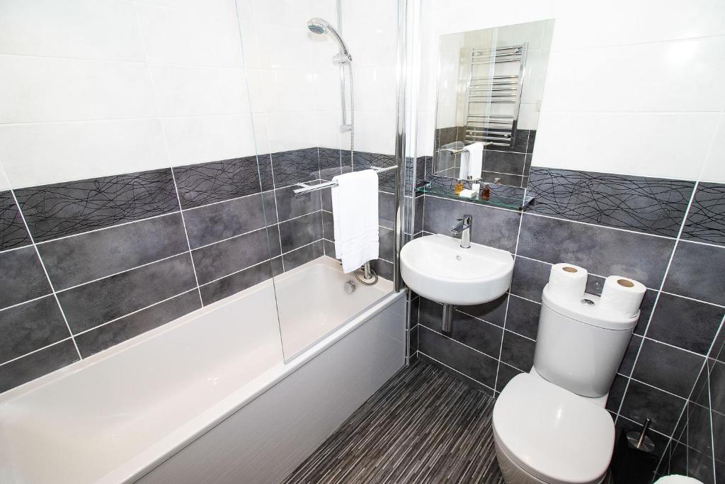 Glasgow City Flats - Apartamento De Dos Dormitorios Con River View-100-130 Clyde Street, G1 4LH