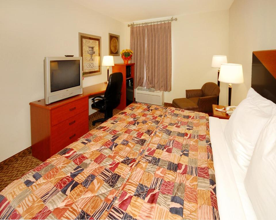 Sleep Inn & Suites Near Fort Cavazos - King Room - Fumar