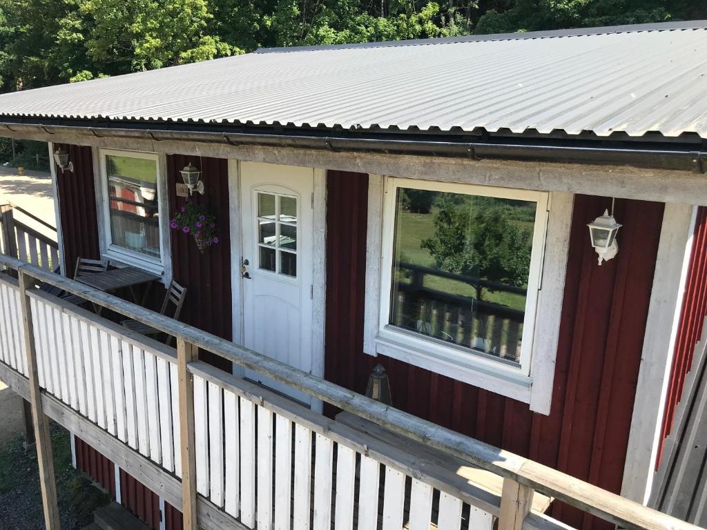 Balkón nebo terasa v ubytování Örnatorpet Ullared