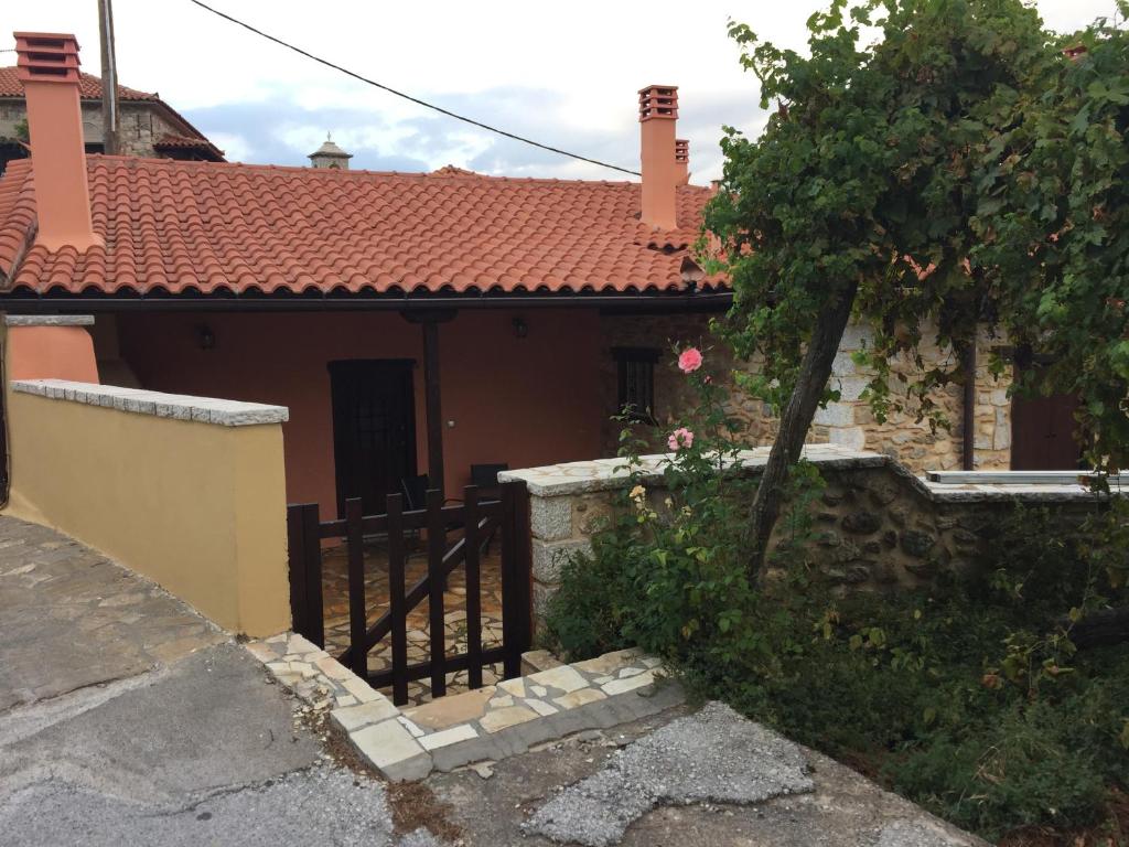 Budova, v ktorej sa dom na vidieku nachádza