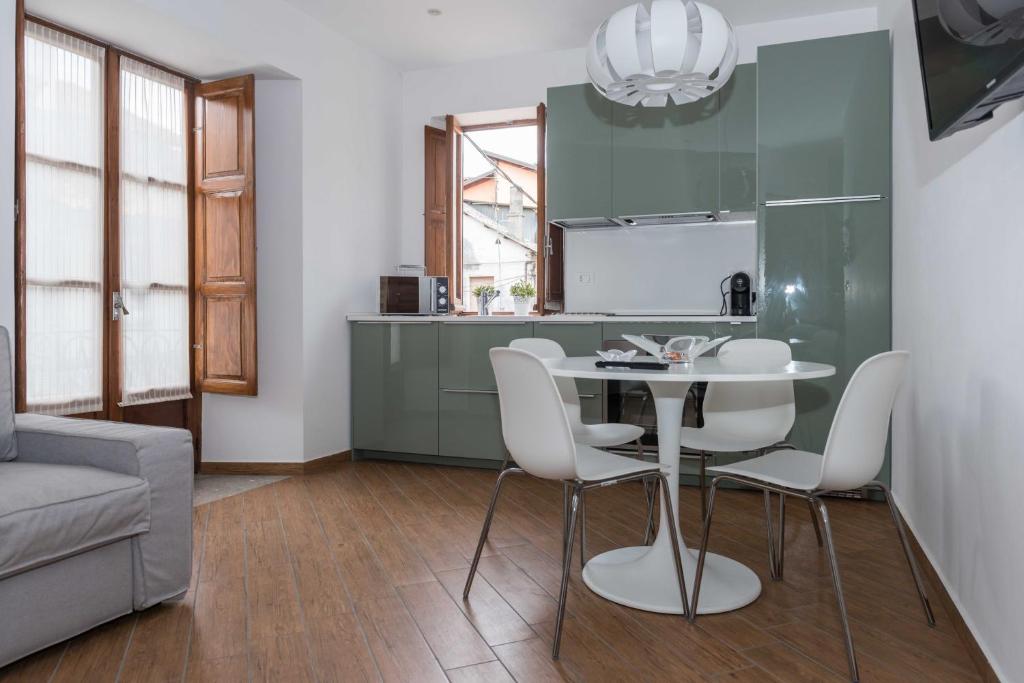 Kuchyňa alebo kuchynka v ubytovaní Lasi house