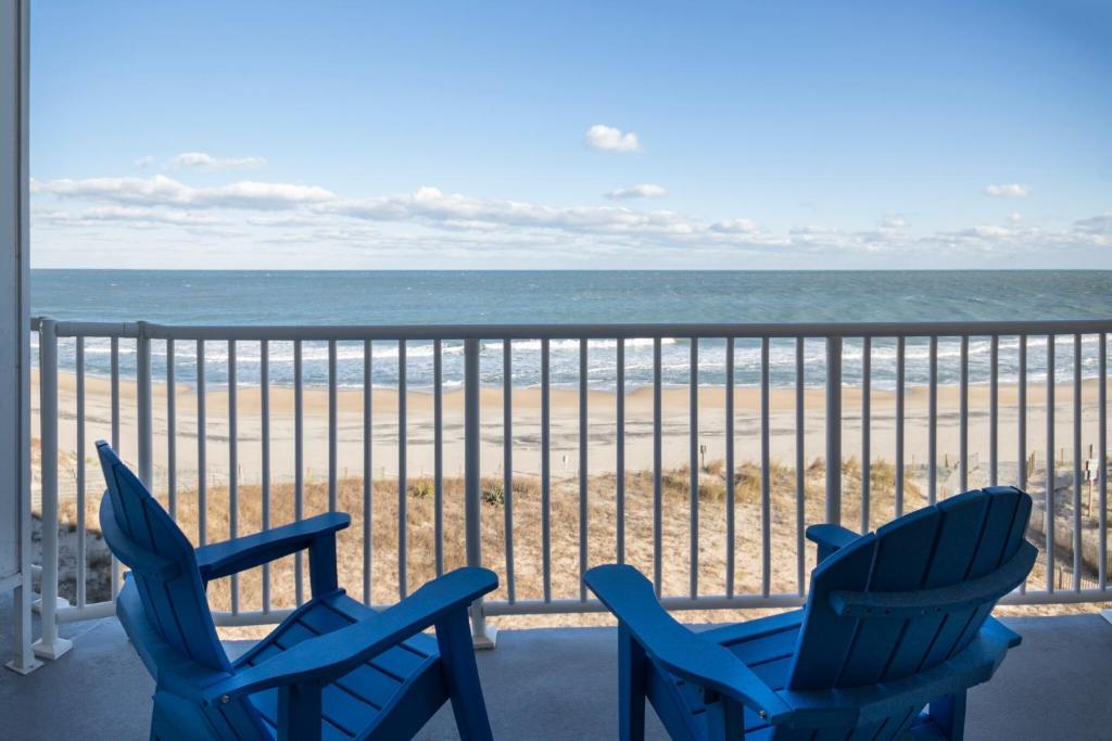 SeaLoft Oceanfront Hotel - 